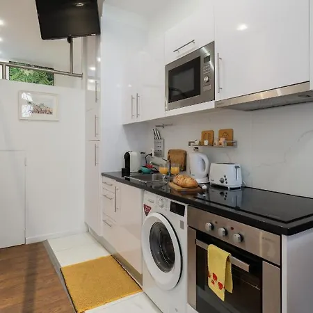 아파트 Charming Central Flat Vibrant Decor Metro Ac In Porto *