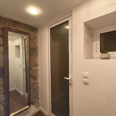 Cozy Metro Ac Apartment *